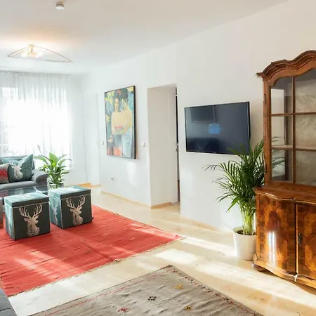 Maxglan Apartmán